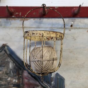 Dévidoir à ficelle de boucherie à suspendre fin XIXéme