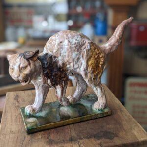 Imposant chat en terre vernissée signé FILMOND à Caen fin XIXème