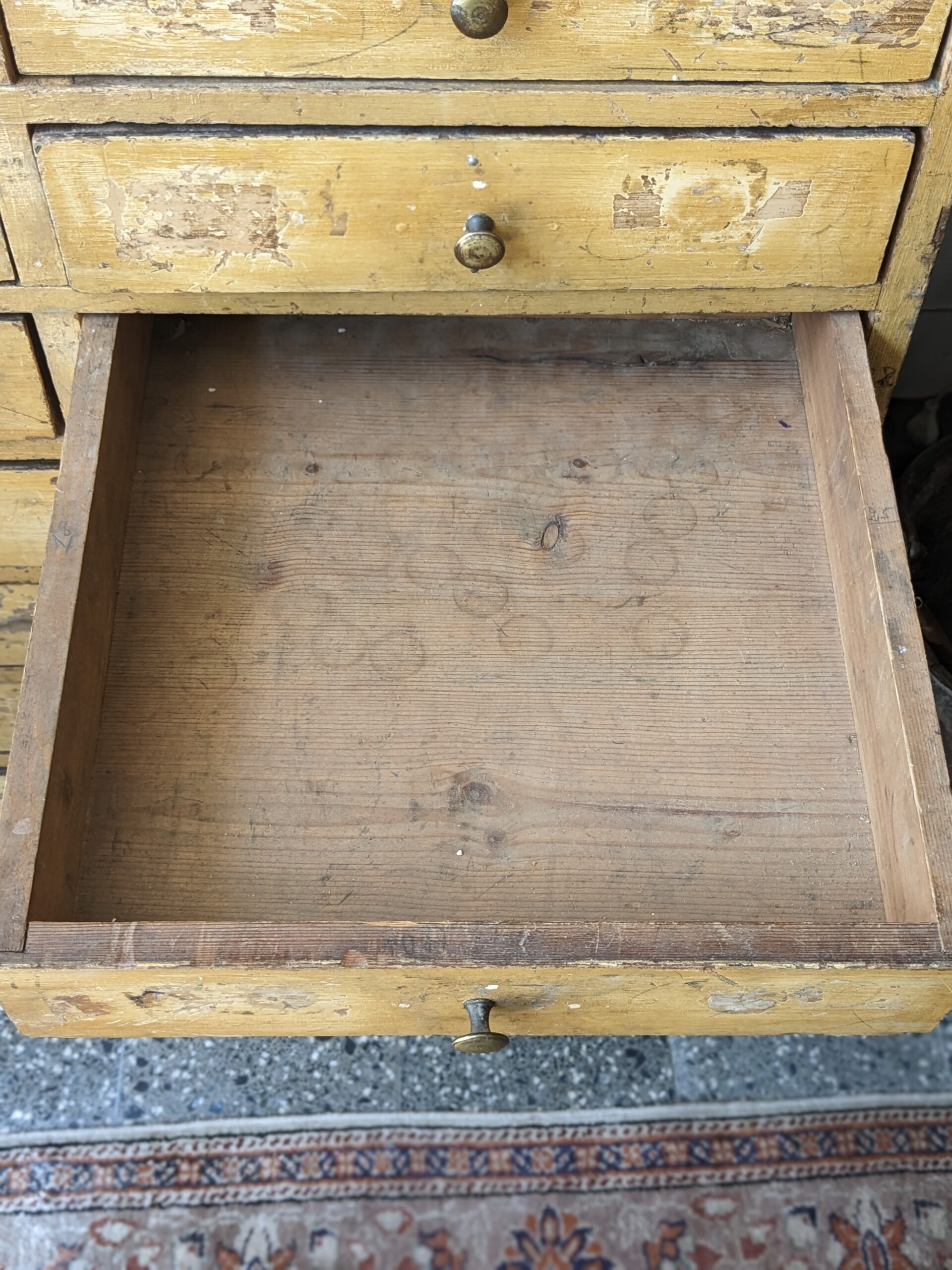 Grand meuble de métier 30 tiroirs – Image 9