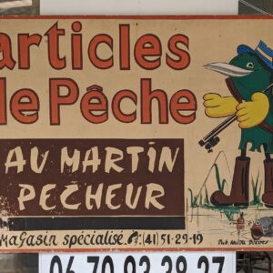 Ancien grand panneau publicitaire d'articles de pêche "Au Martin Pêcheur"