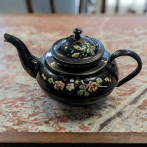 Théière en tôle émaillée XIXème